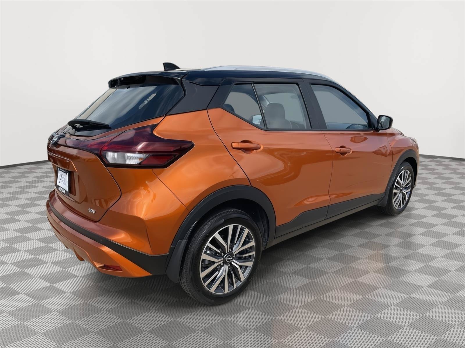 Used 2023 Nissan Kicks SV FWD image 6