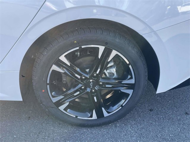 Used 2023 Kia K5 GT-Line image 10