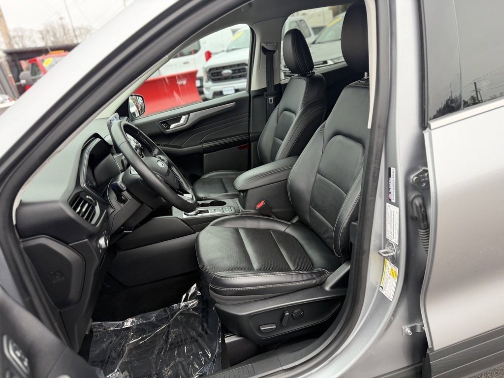 Certified 2021 Ford Escape Titanium image 14