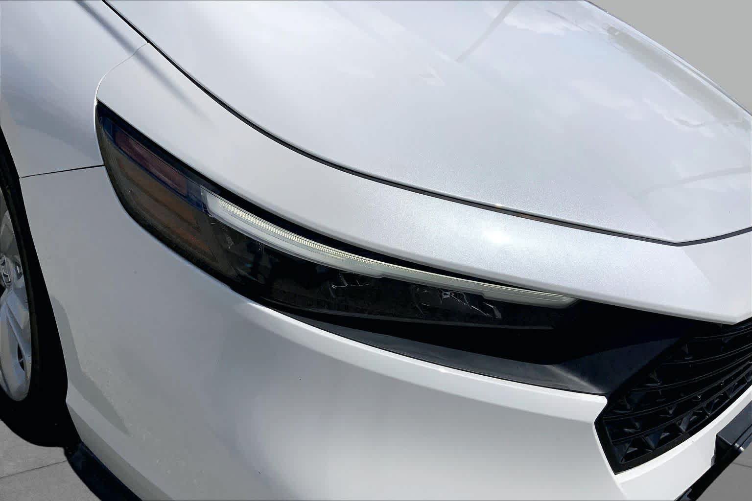 Used 2023 Honda Accord LX image 28