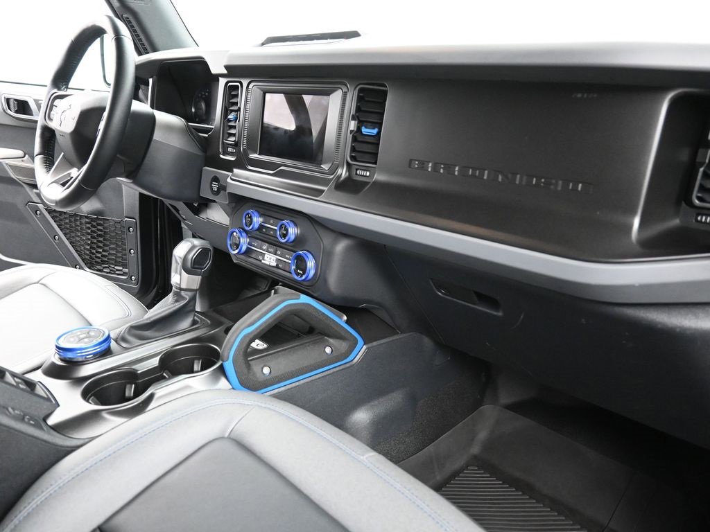 Certified 2023 Ford Bronco Black Diamond w/ Sasquatch Package image 16