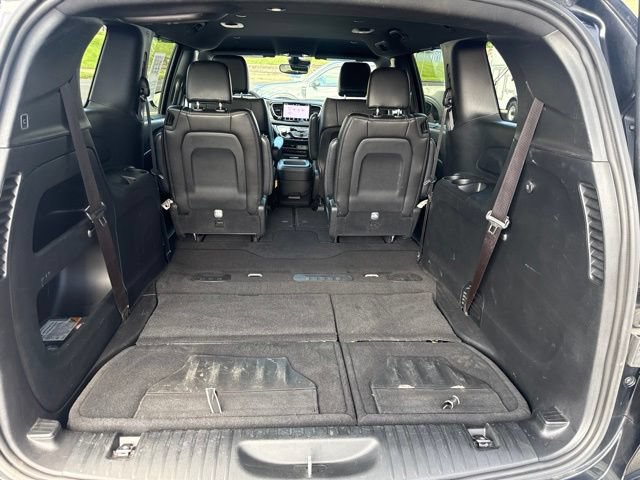 Used 2025 Chrysler Pacifica Select FWD image 43