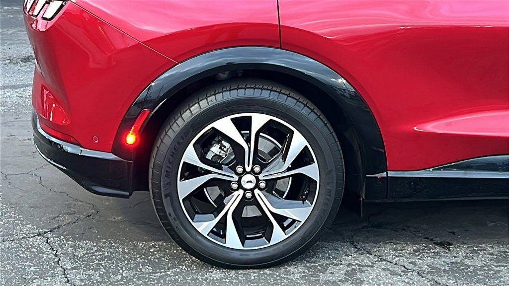 Certified 2022 Ford Mustang Mach-E Premium image 5
