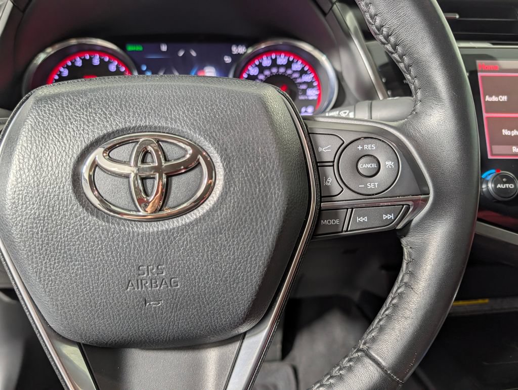 Used 2020 Toyota Camry XSE w/ Navigation Package FWD image 16