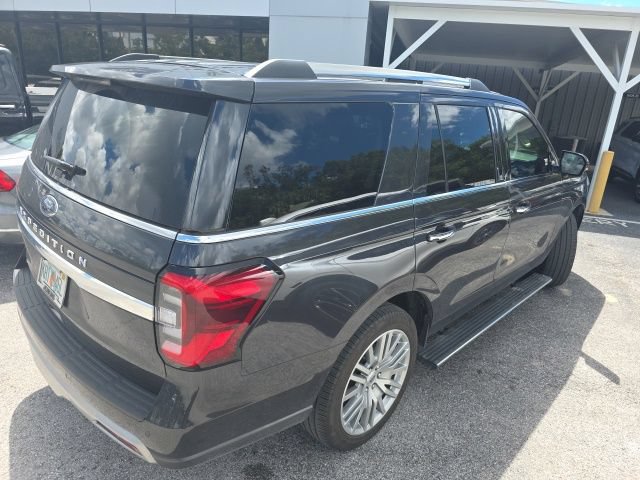 Certified 2024 Ford Expedition Limited RWD image 3