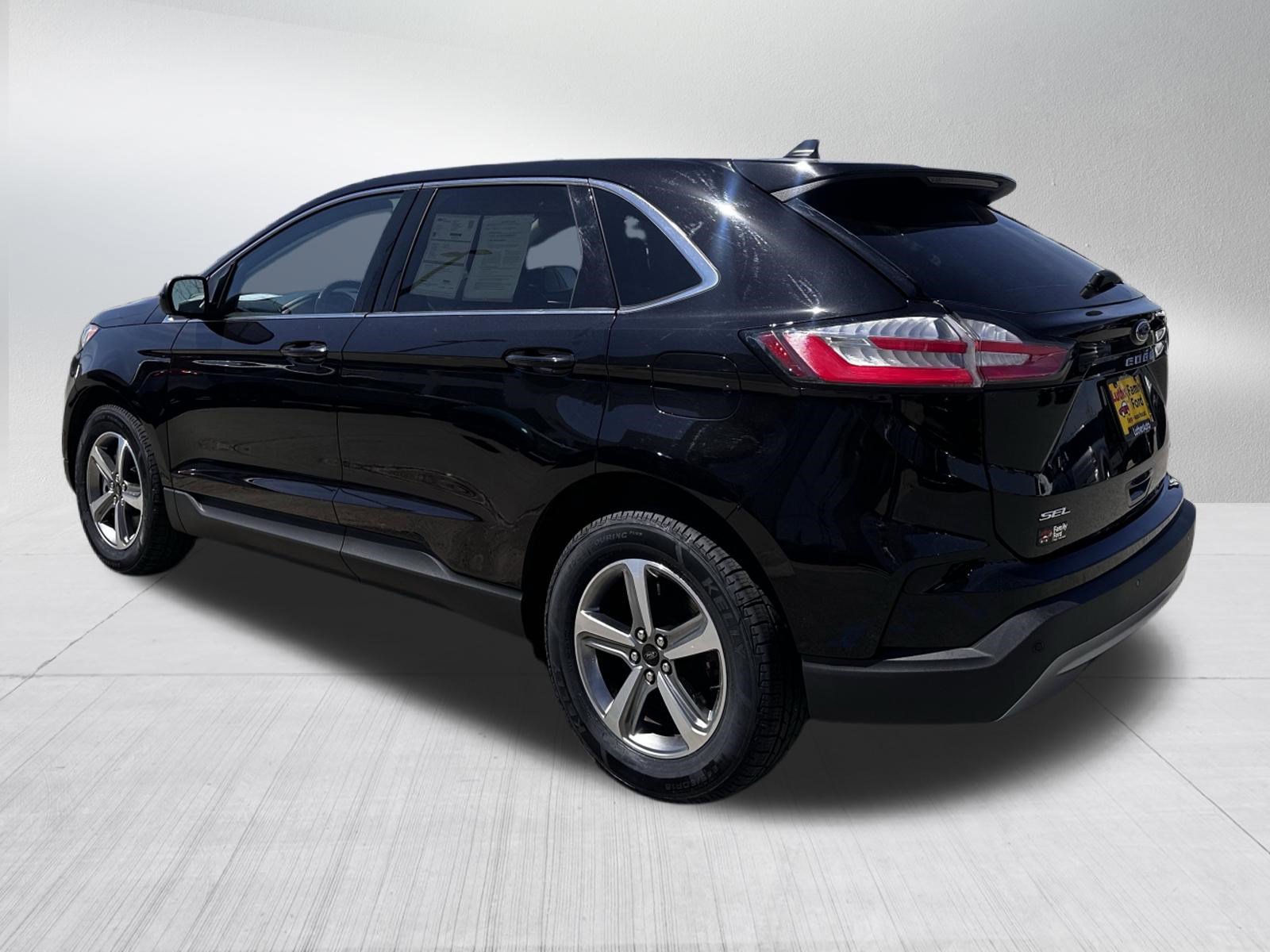 Certified 2024 Ford Edge SEL w/ Convenience Package AWD/4WD image 5
