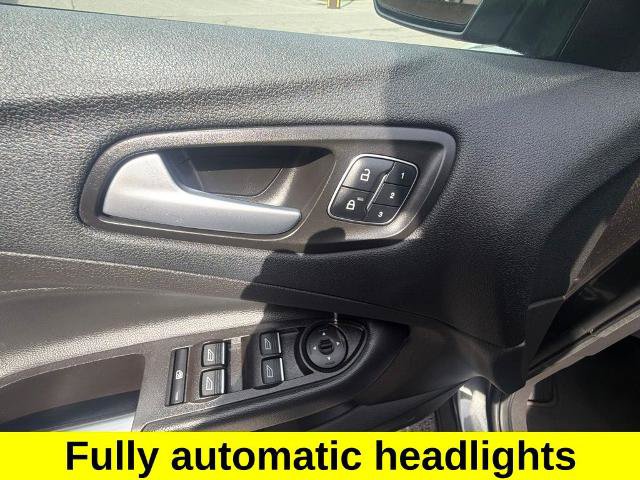 Certified 2017 Ford Escape Titanium AWD/4WD image 15