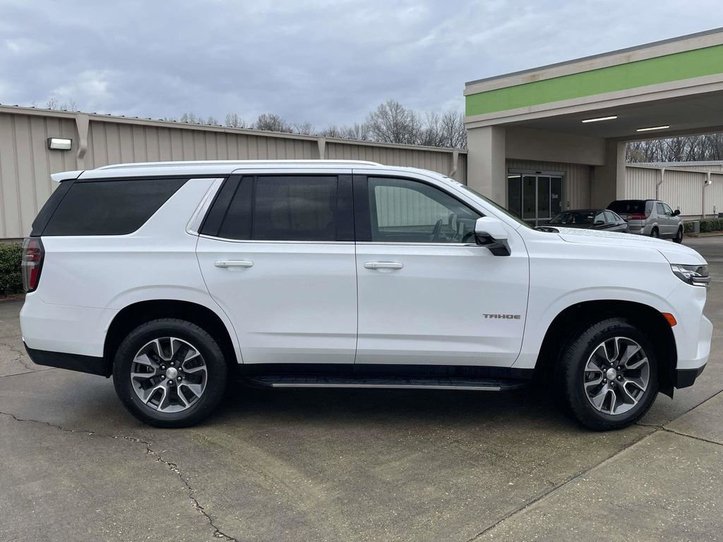 Used 2023 Chevrolet Tahoe LT w/ Luxury Package image 6