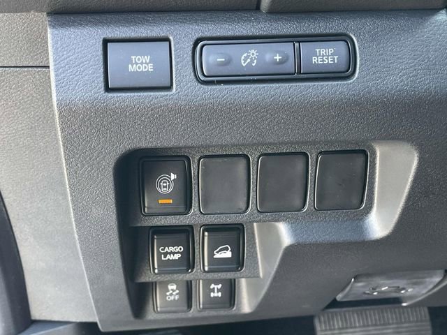 Used 2025 Nissan Frontier PRO-4X w/ Black Accent Package image 14