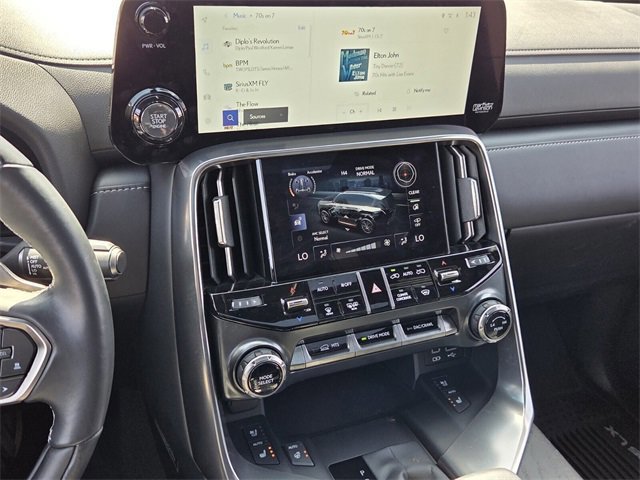 Used 2024 Lexus LX 600 4WD w/ Appearance Package image 21