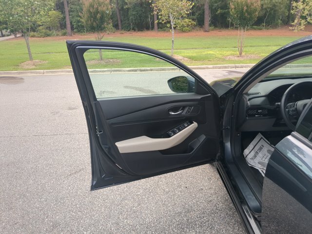 Used 2023 Honda Accord Touring image 13