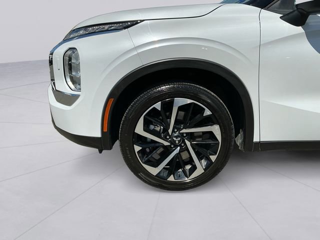 Used 2022 Mitsubishi Outlander ES AWD/4WD image 9