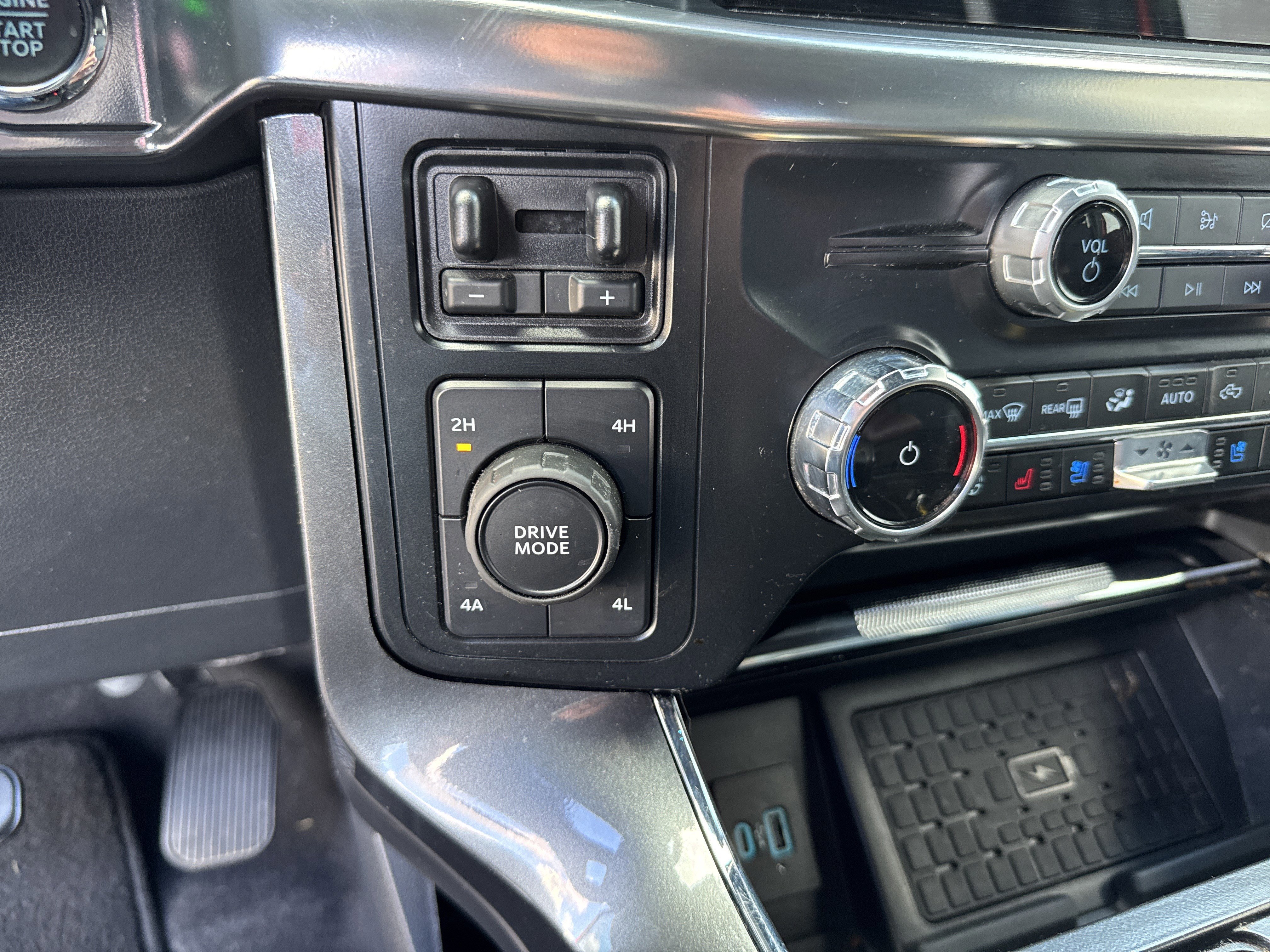 Certified 2023 Ford F150 Lariat w/ Equipment Group 502A High image 45