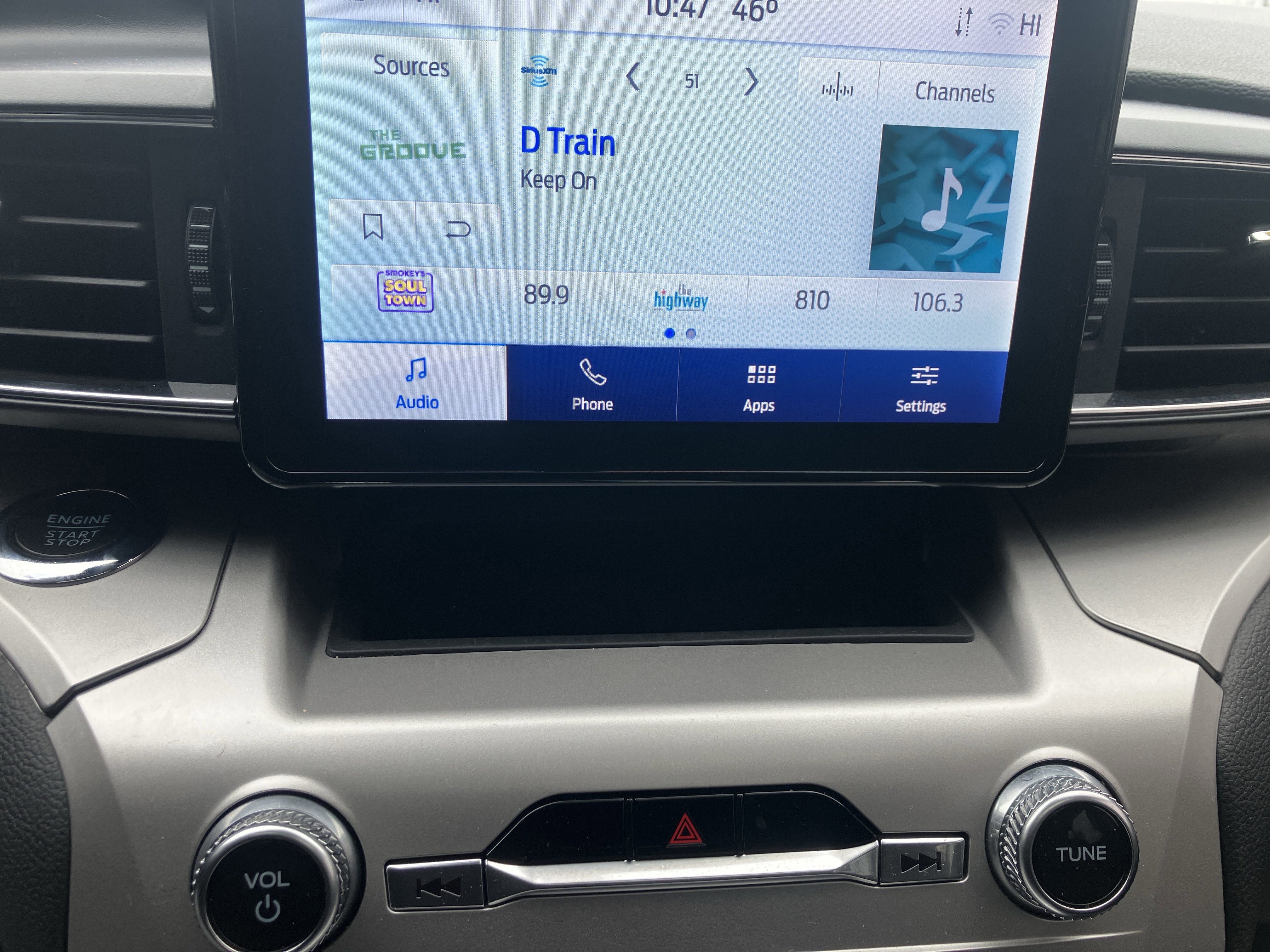 Certified 2022 Ford Explorer XLT w/ Equipment Group 202A image 28