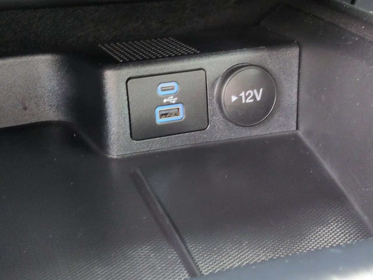 Certified 2023 Ford Escape Active AWD/4WD image 21