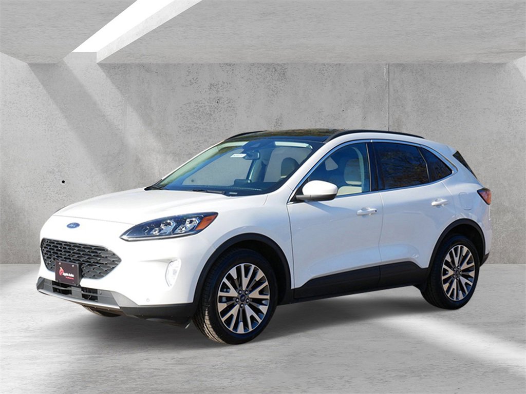 Certified 2022 Ford Escape Titanium image 6