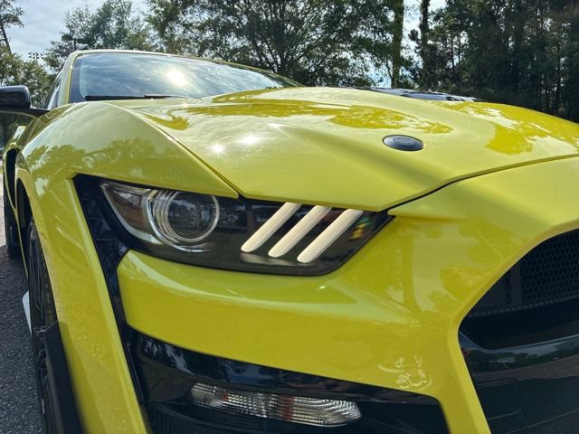 Certified 2021 Ford Mustang Shelby GT500 w/ Technology Package RWD image 9