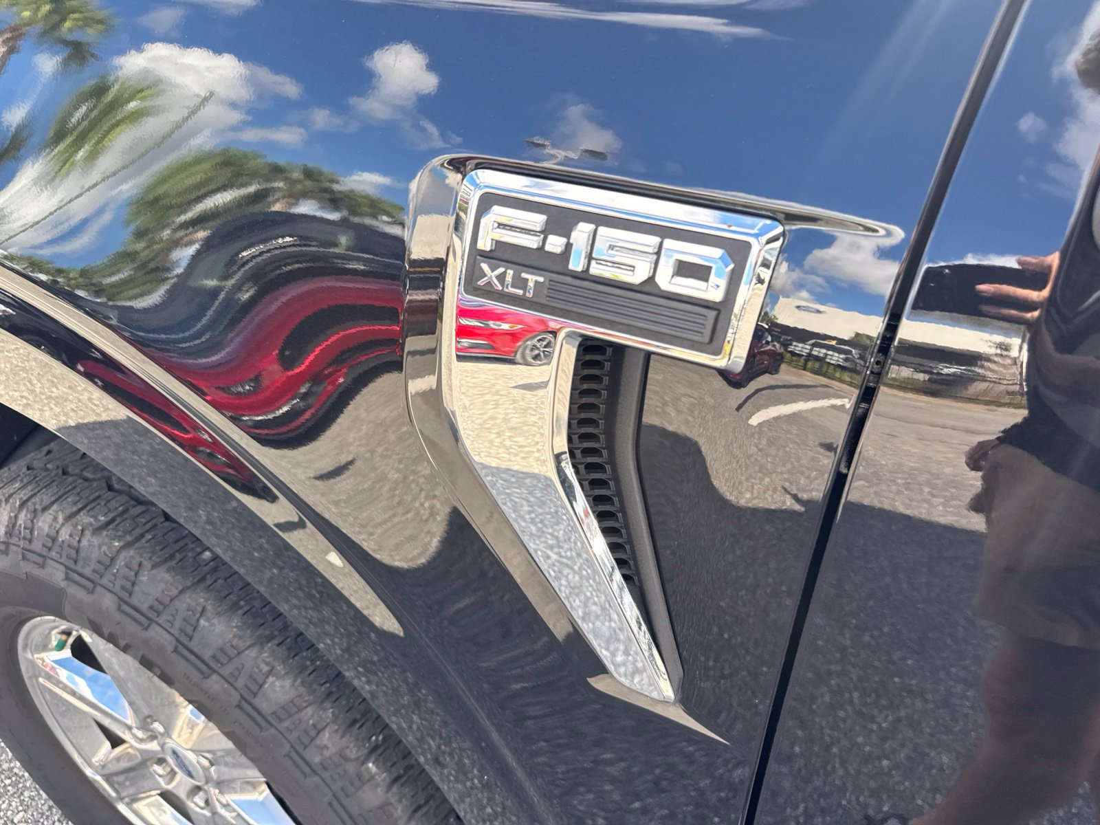 Certified 2025 Ford F150 XLT w/ Equipment Group 301A Standard AWD/4WD image 13
