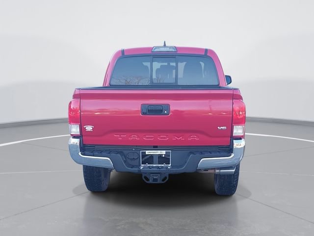 Used 2017 Toyota Tacoma SR5 w/ Tow Package image 4