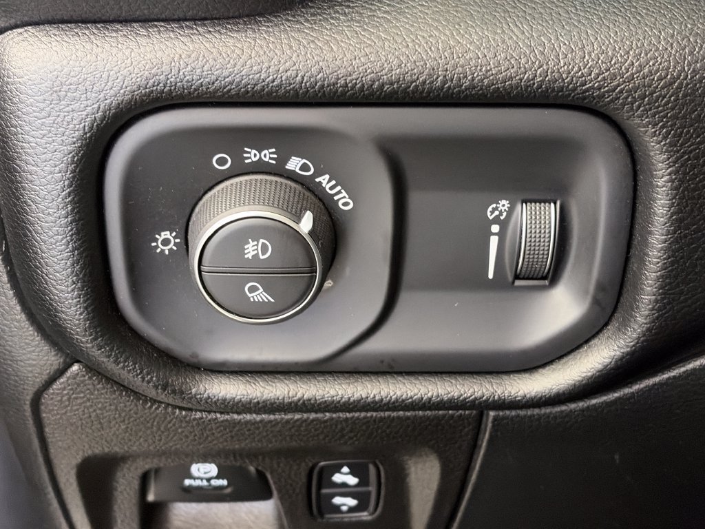 Used 2022 RAM 1500 Big Horn AWD/4WD image 25