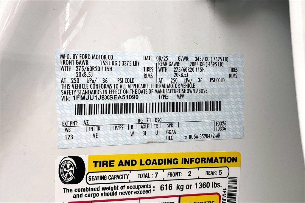 Certified 2025 Ford Expedition Active AWD/4WD image 36