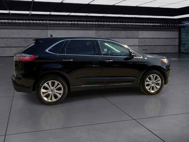 Certified 2024 Ford Edge Titanium image 7