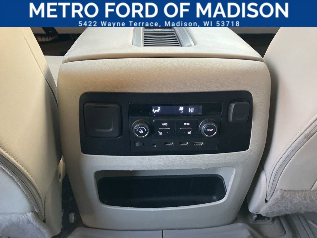 Used 2019 GMC Yukon Denali w/ Denali Ultimate Package image 16