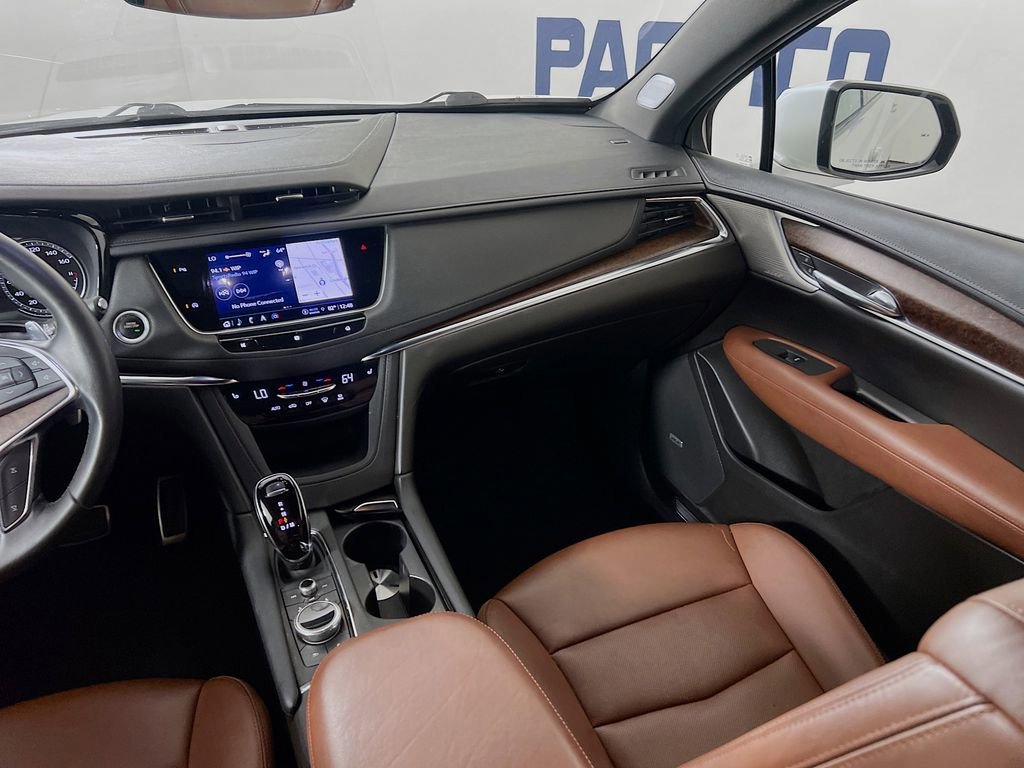 Used 2021 Cadillac XT5 Sportv w/ LPO, Floor Liner Package AWD/4WD image 30