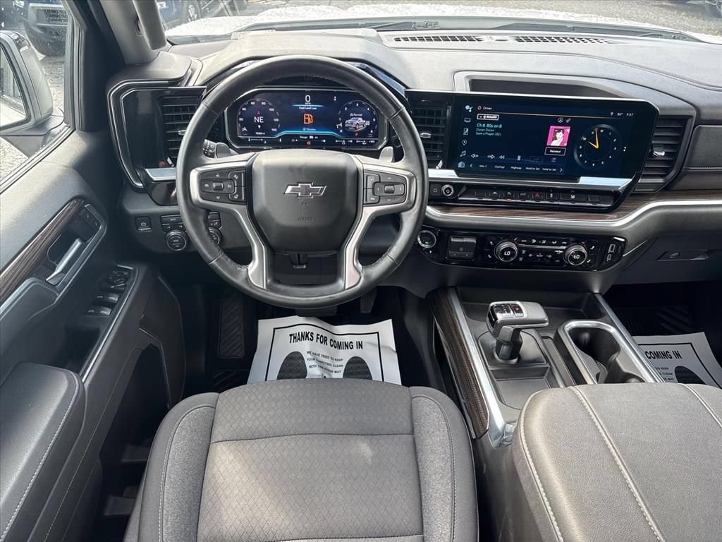 Used 2025 Chevrolet Silverado 1500 RST AWD/4WD image 22
