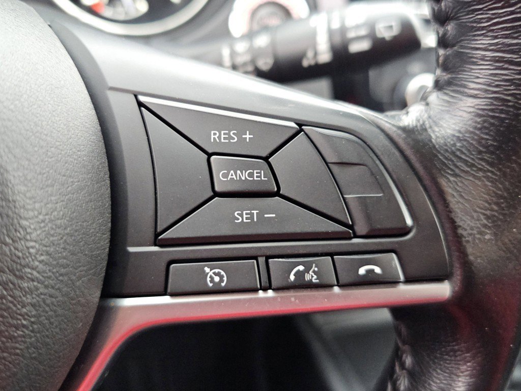 Used 2017 Nissan Rogue SV image 17