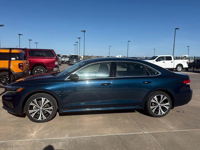 Used 2022 Volkswagen Passat 2.0T SE FWD image 4