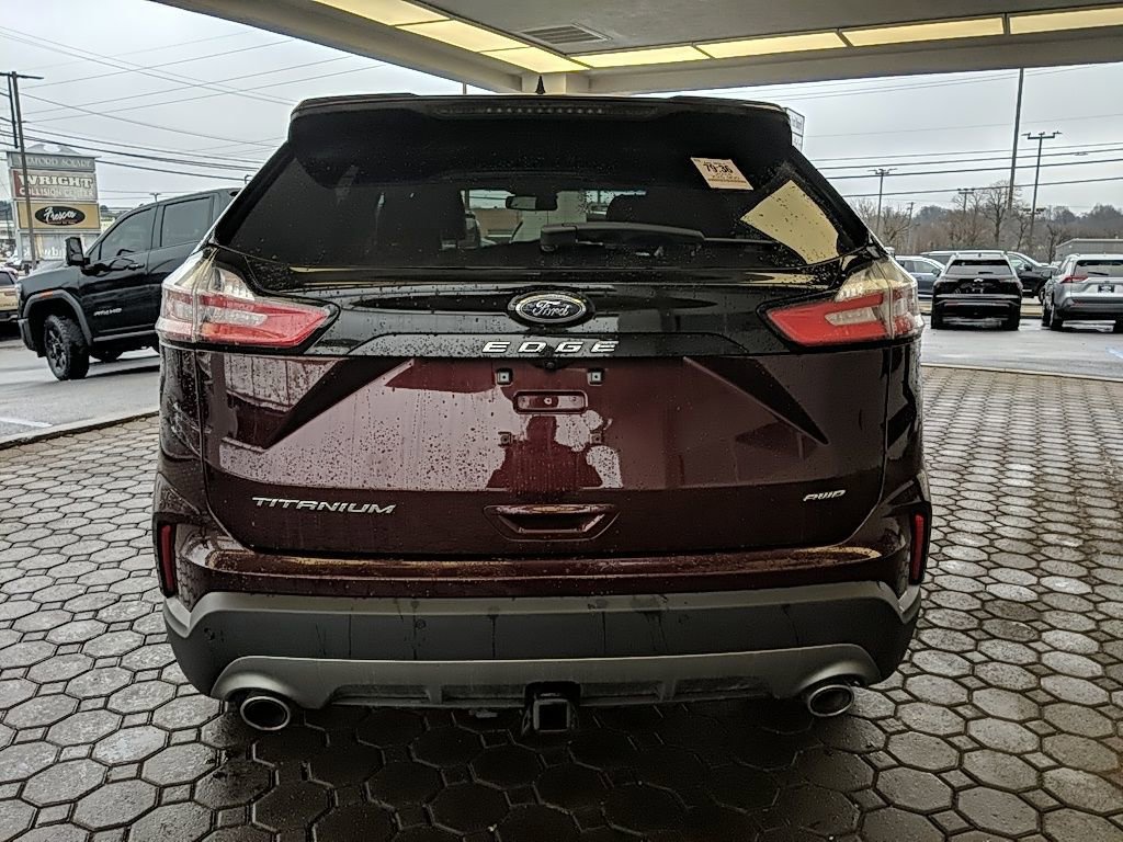 Certified 2024 Ford Edge Titanium w/ Class II Trailer Tow Package image 6