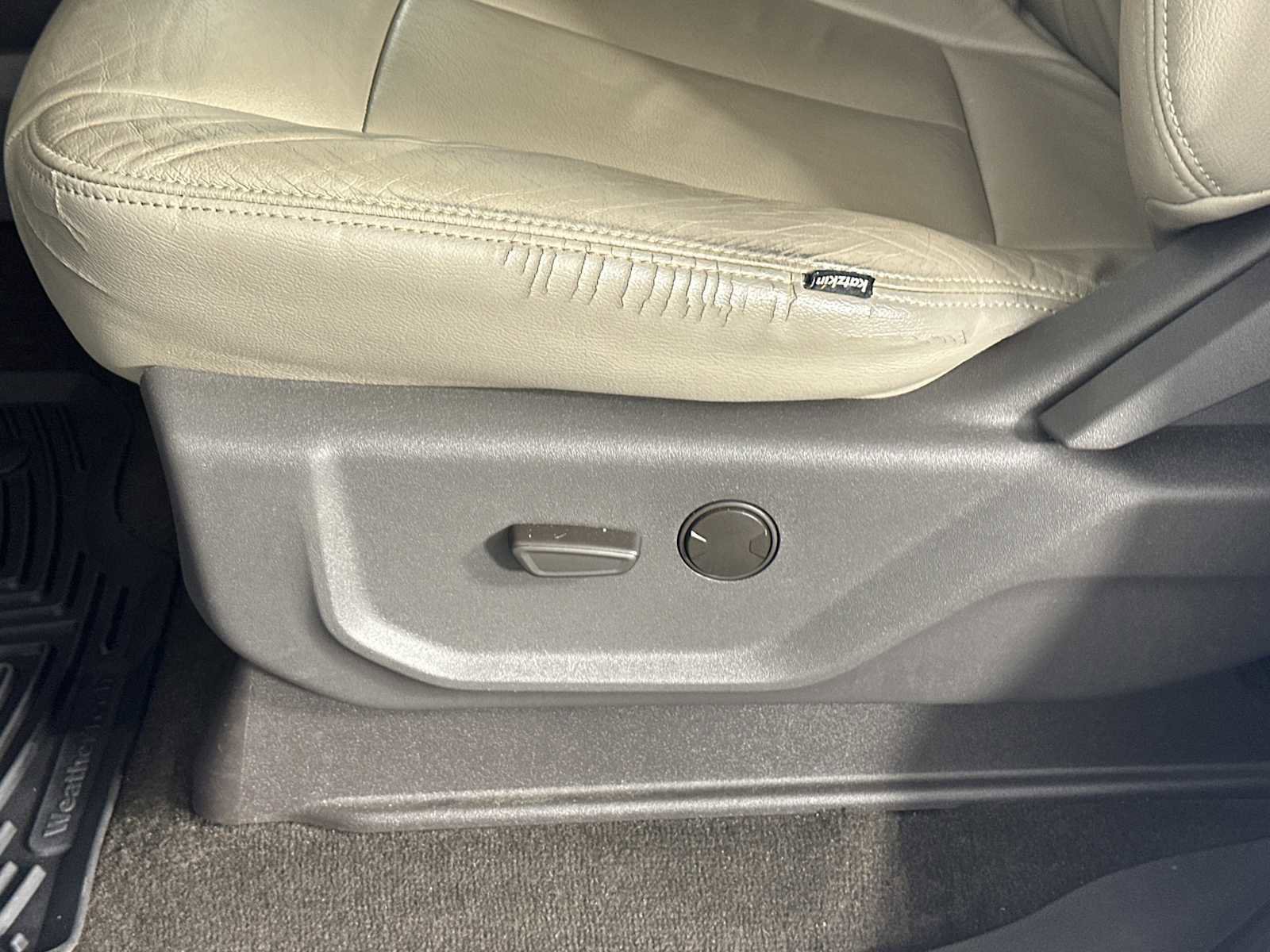 Certified 2020 Ford Expedition XLT image 8