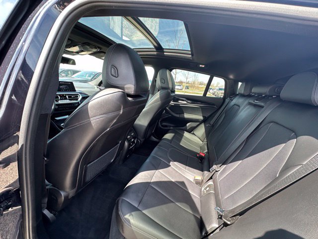 Used 2022 BMW X4 xDrive30i AWD/4WD image 14