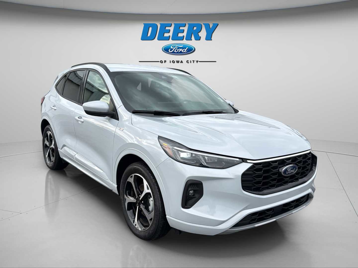 Certified 2025 Ford Escape ST-Line Elite w/ Class II Trailer Tow Package image 14