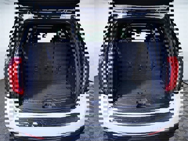 Used 2021 GMC Yukon AT4 w/ Rear Media and Nav Package image 14