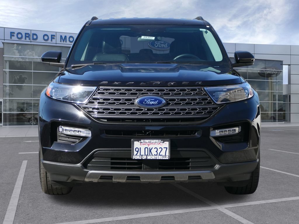Certified 2024 Ford Explorer XLT w/ Equipment Group 202A RWD image 9