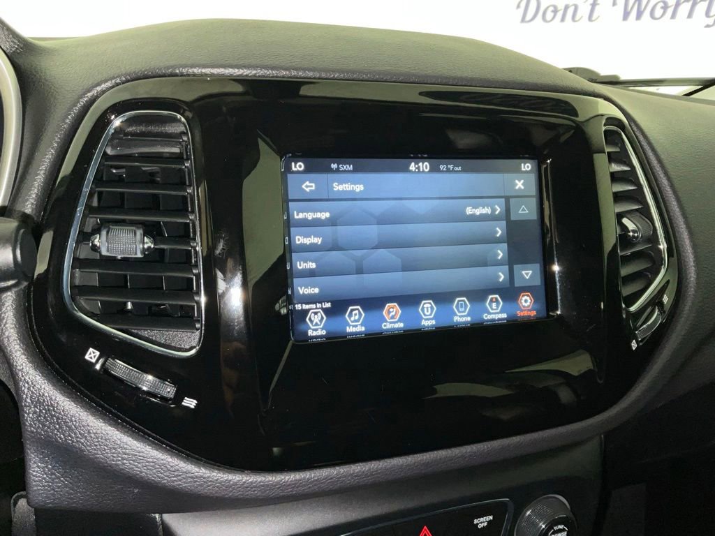 Used 2020 Jeep Compass Latitude FWD image 17