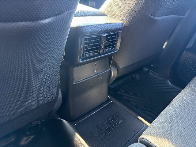 Used 2025 Toyota 4Runner SR5 AWD/4WD image 31