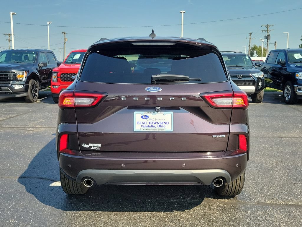 Certified 2023 Ford Escape ST-Line w/ Tech Pack #1 AWD/4WD image 5