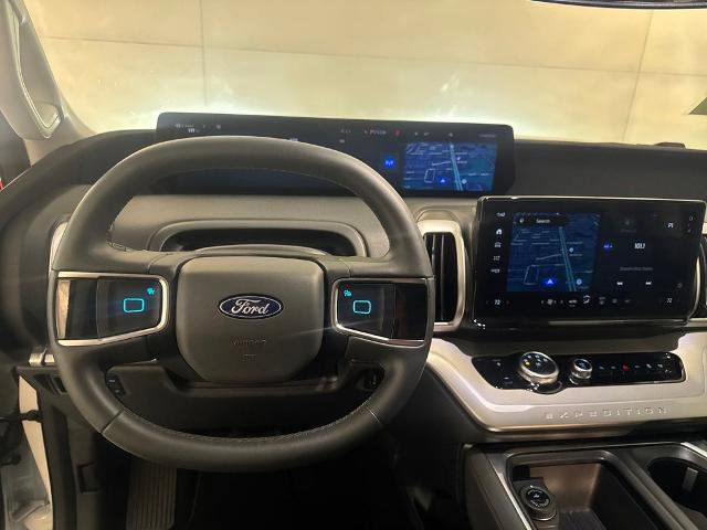 Certified 2025 Ford Expedition Active image 11