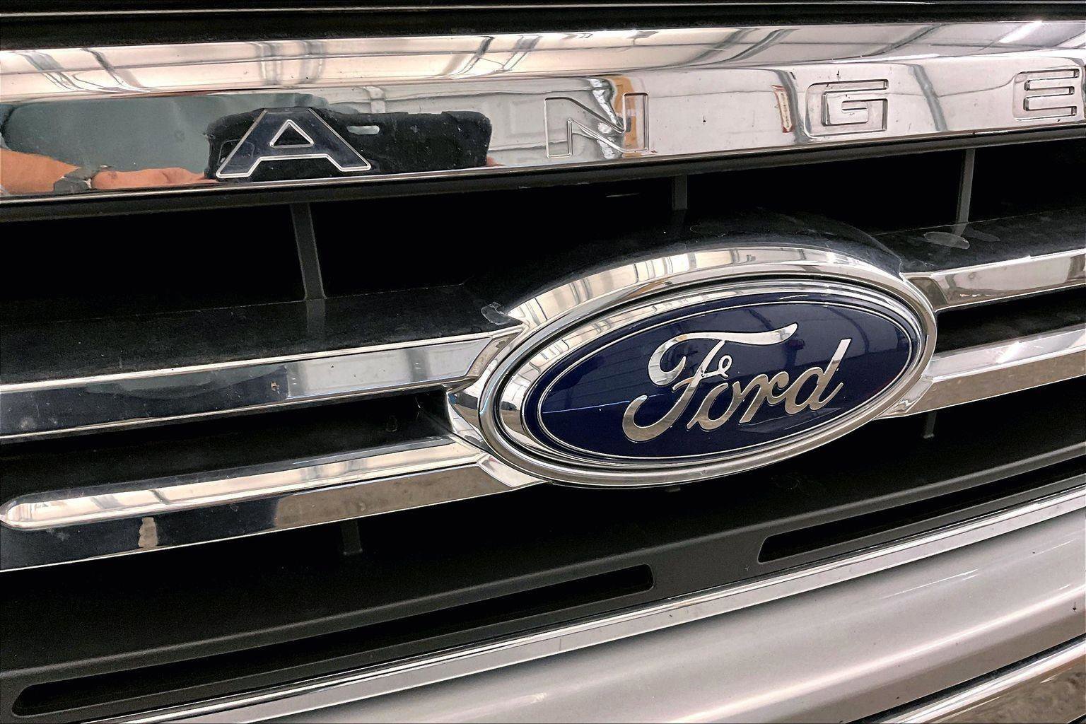 Certified 2019 Ford Ranger Lariat w/ Equipment Group 501A Mid image 29