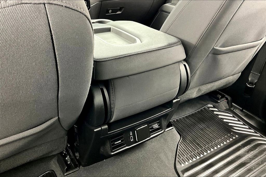 Used 2023 GMC Sierra 1500 Elevation image 33