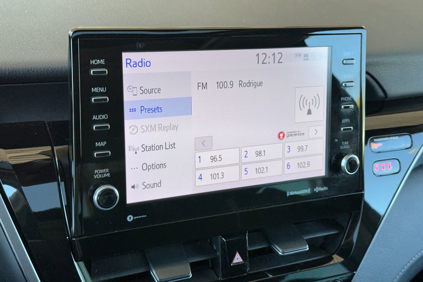 Used 2024 Toyota Camry SE w/ Audio Upgrade Package FWD image 25