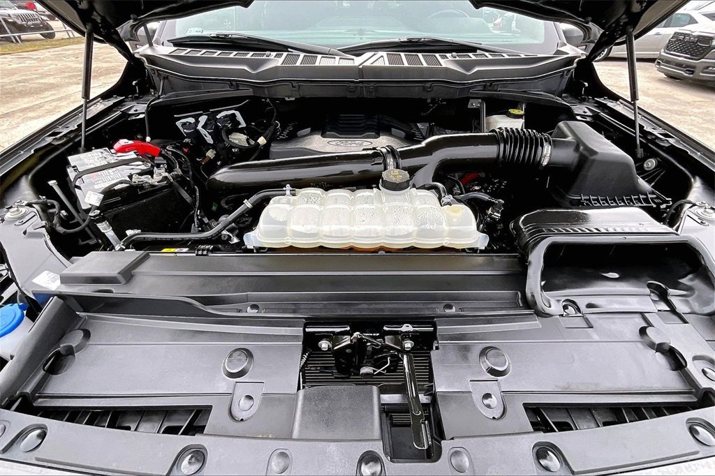 Certified 2022 Ford F150 XLT w/ Equipment Group 302A High image 29