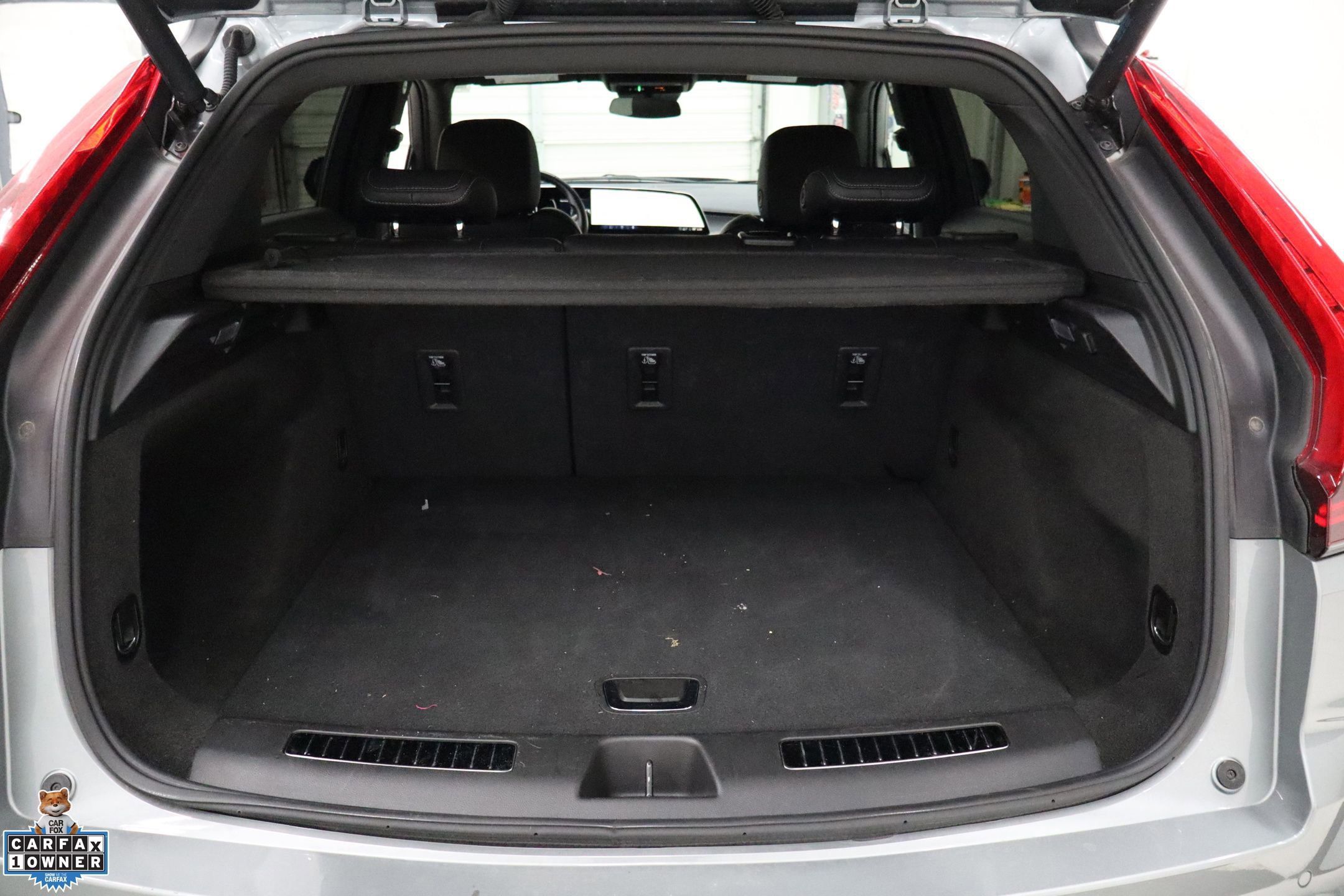 Used 2025 Cadillac XT4 Premium Luxury image 26