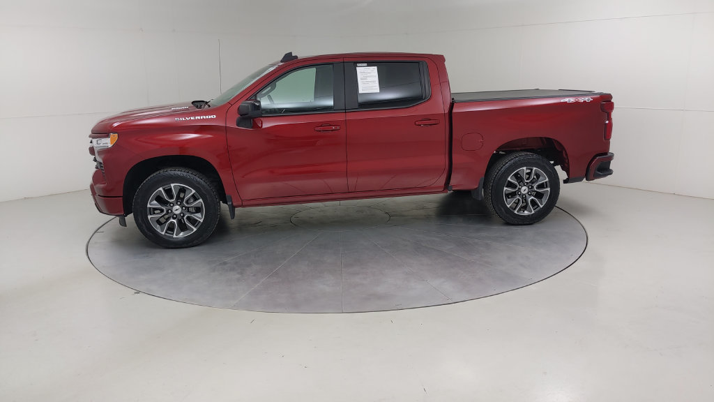 Used 2024 Chevrolet Silverado 1500 RST w/ Convenience Package II AWD/4WD image 18