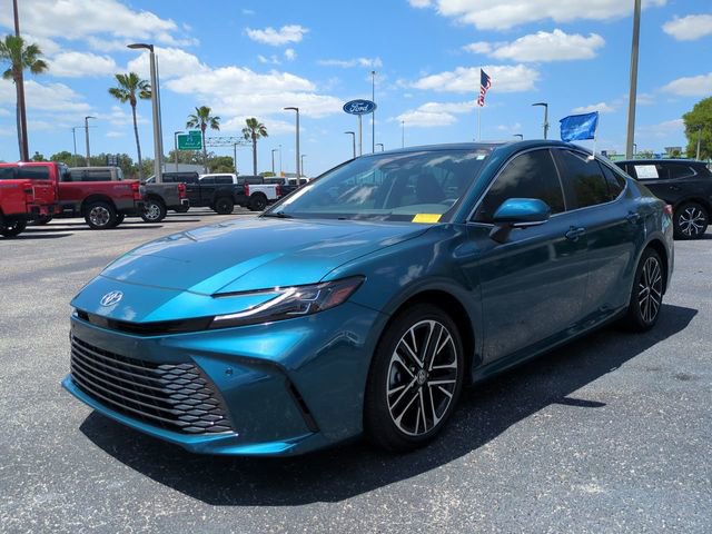 Used 2025 Toyota Camry XLE w/ Premium Plus Package FWD image 9