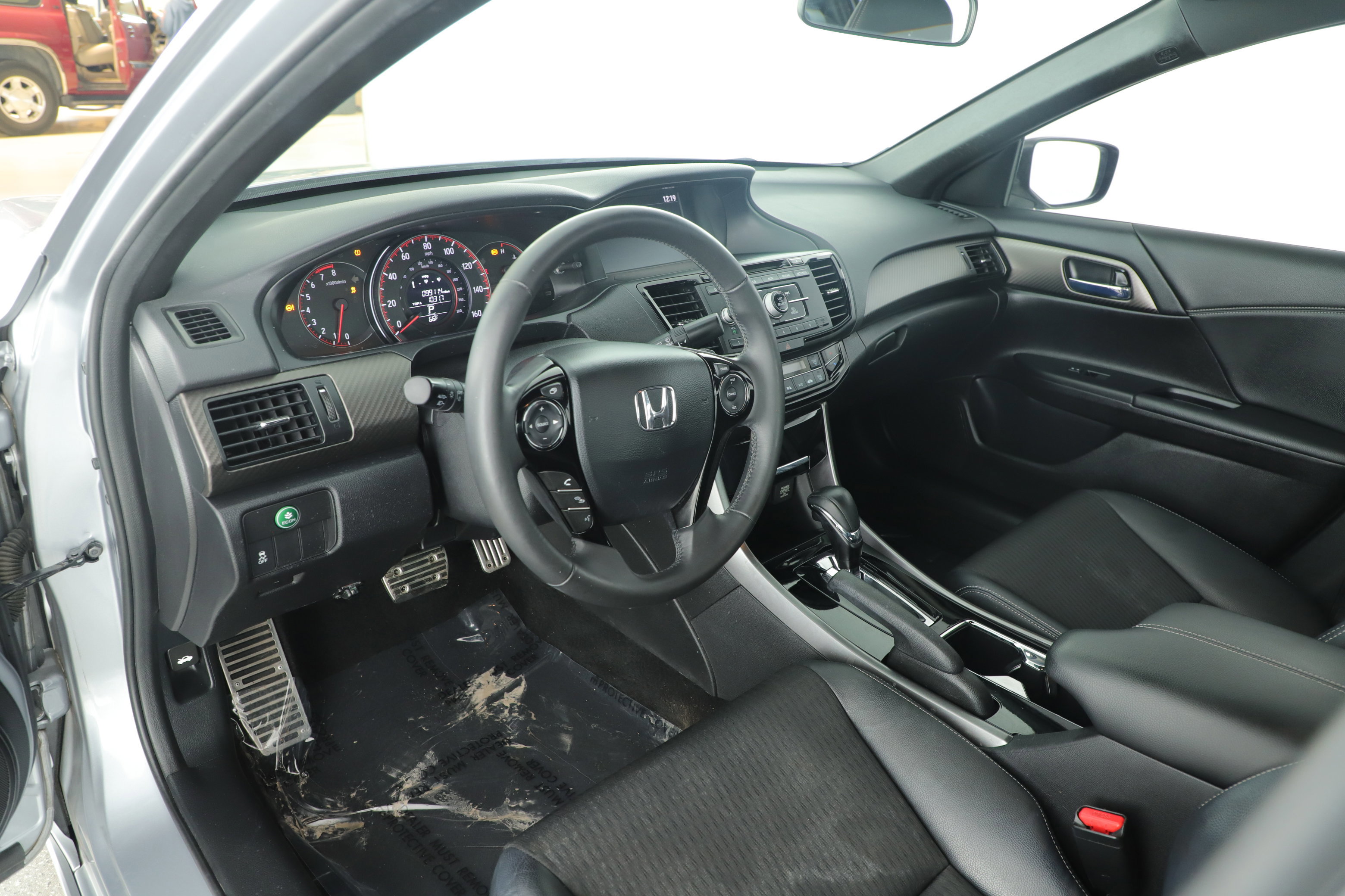 Used 2017 Honda Accord Sport image 4