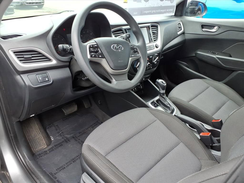 Used 2022 Hyundai Accent SEL image 11